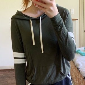 GREEN HOODED LONG SLEEVE